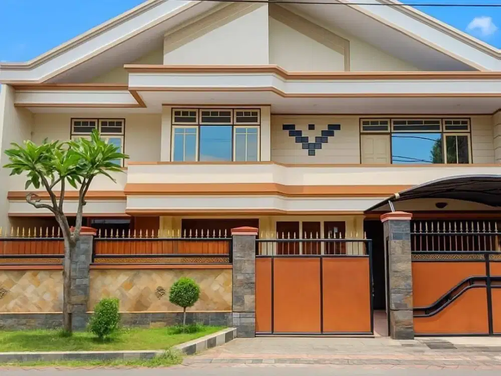 Rumah Darmo Permai Selatan STRATEGIS, COMMERCIAL AREA, AC 3 unit