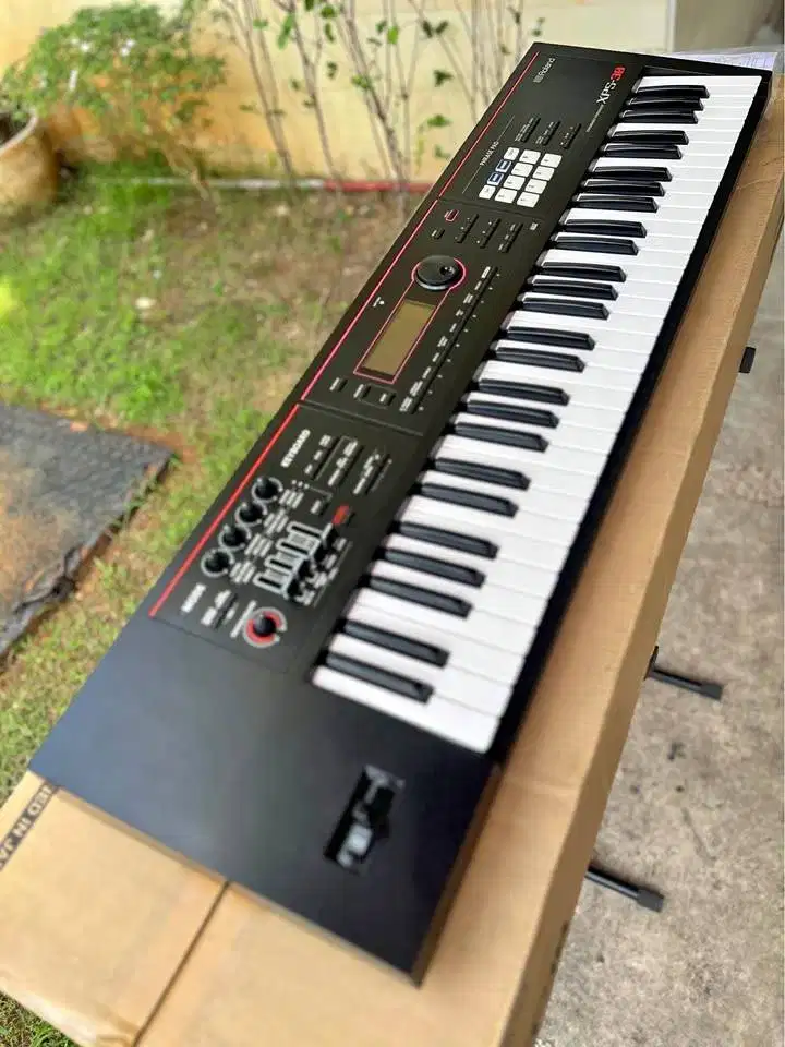 Synthesizer Roland XPS30 Dus Buku