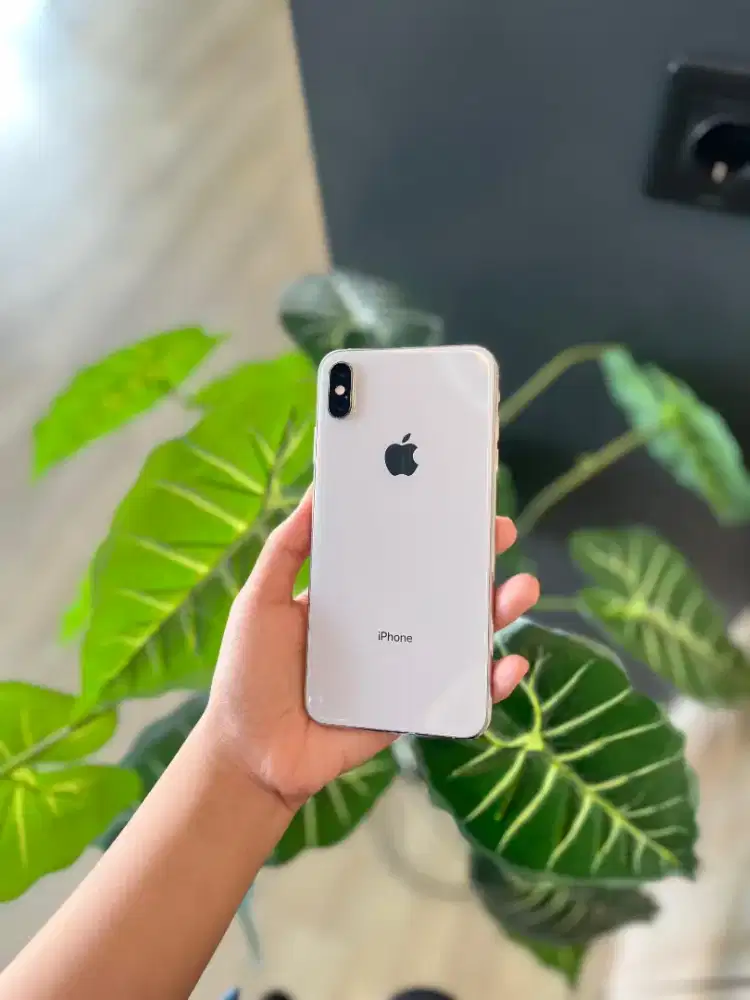 IPHONE XS MAX 64 SILVER