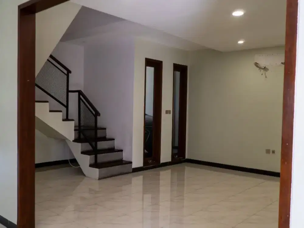 Jual Rumah Siap Huni Jaya Mandala Tebet Jaksel, Lokasi Strategis