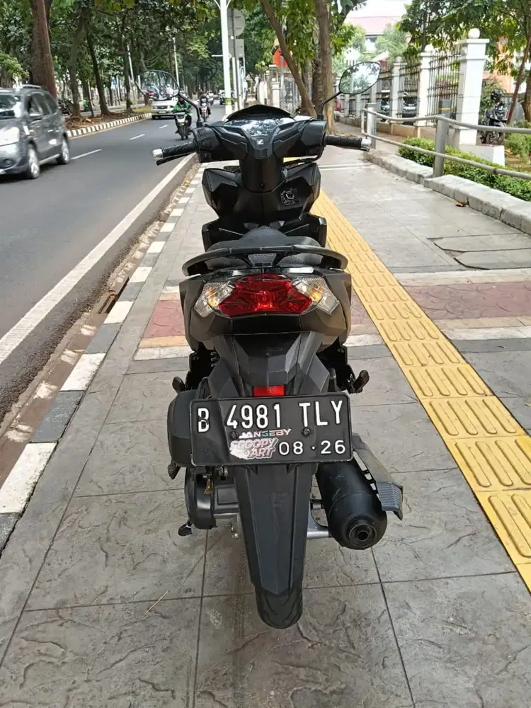 Di JUAL CASH HONDA VARIO 125 LED OLD CBS THN 2016 PJK IDUP SIAP PAKAi