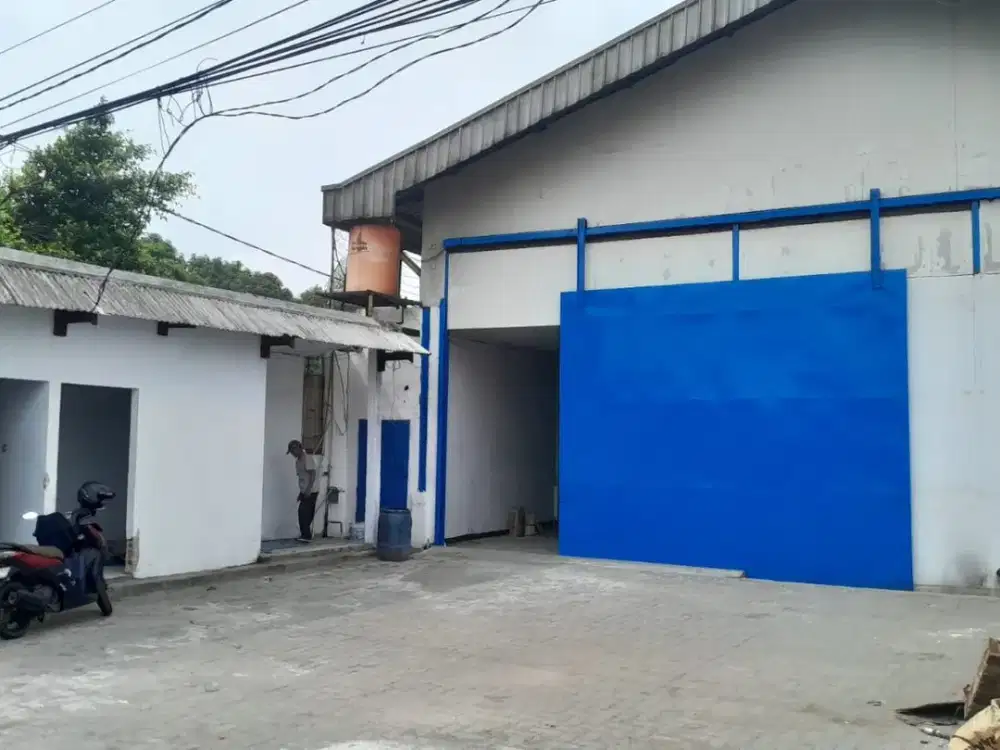 Gudang Luas di Agus Salim Bekasi – Dekat Akses Tol, Harga Terjangkau