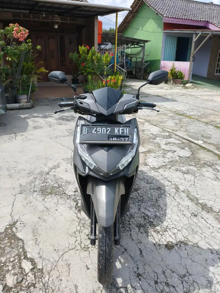 • Vario led old 2017 150cc TERMURAH