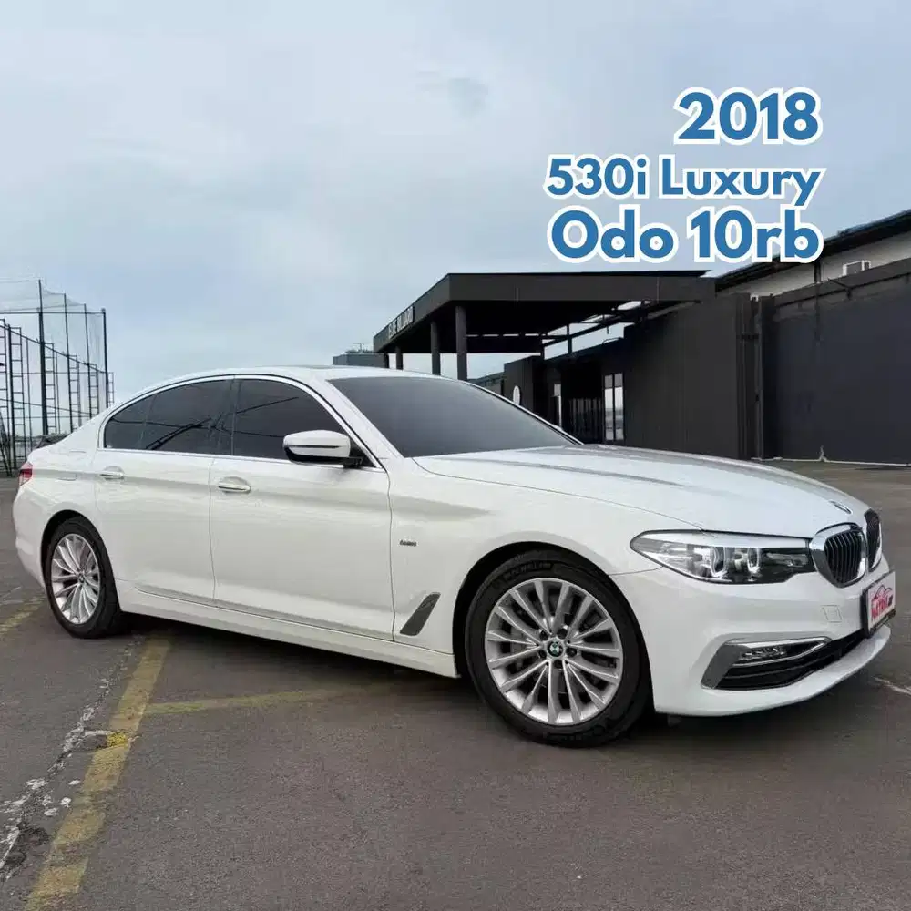 BMW 530i G30 Luxury 2018 White on Black Putih 530 i