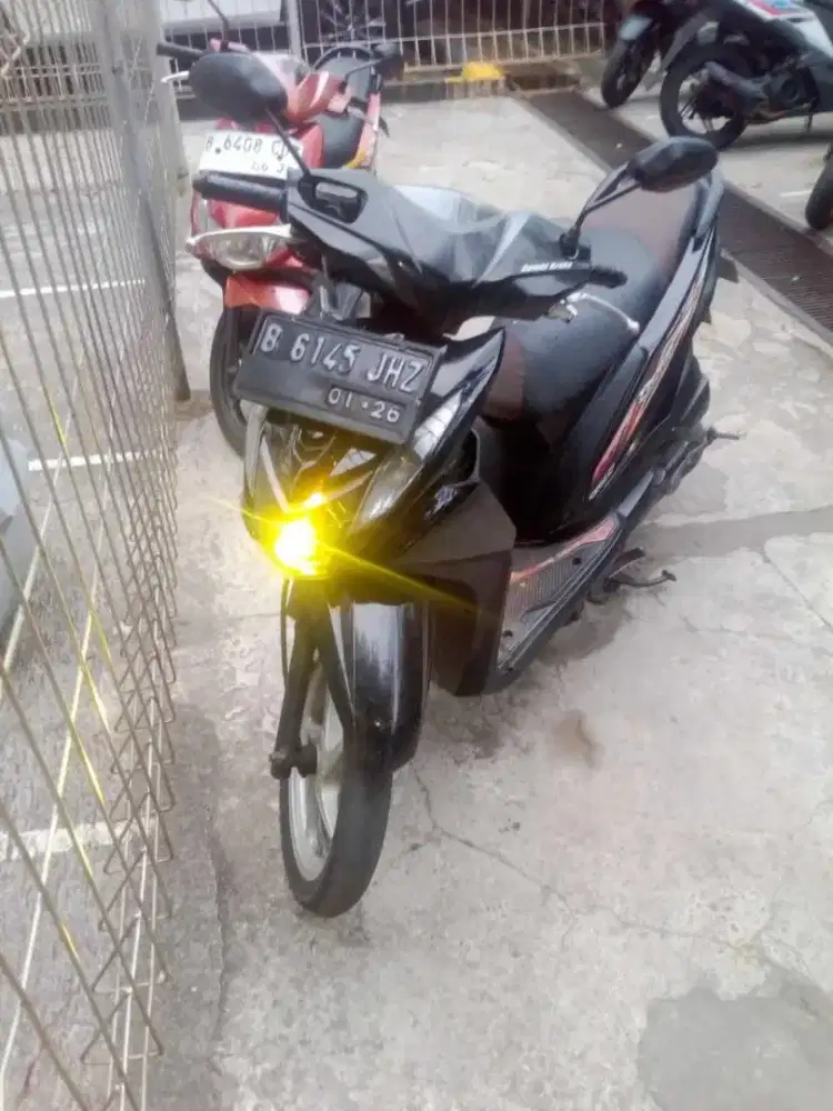 Honda Beat 2012 (Hitam)