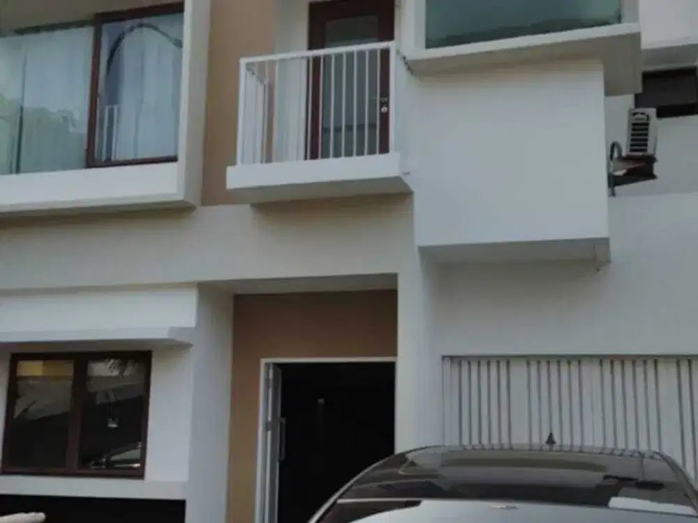 Dijual Rumah 2 Lantai di Jakarta Garden City