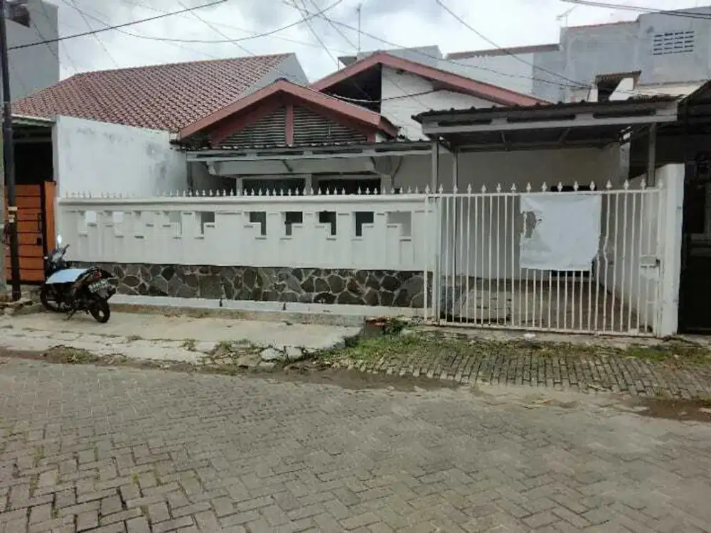 disewakan rumahTAMAN SURYA 2, jakarta barat