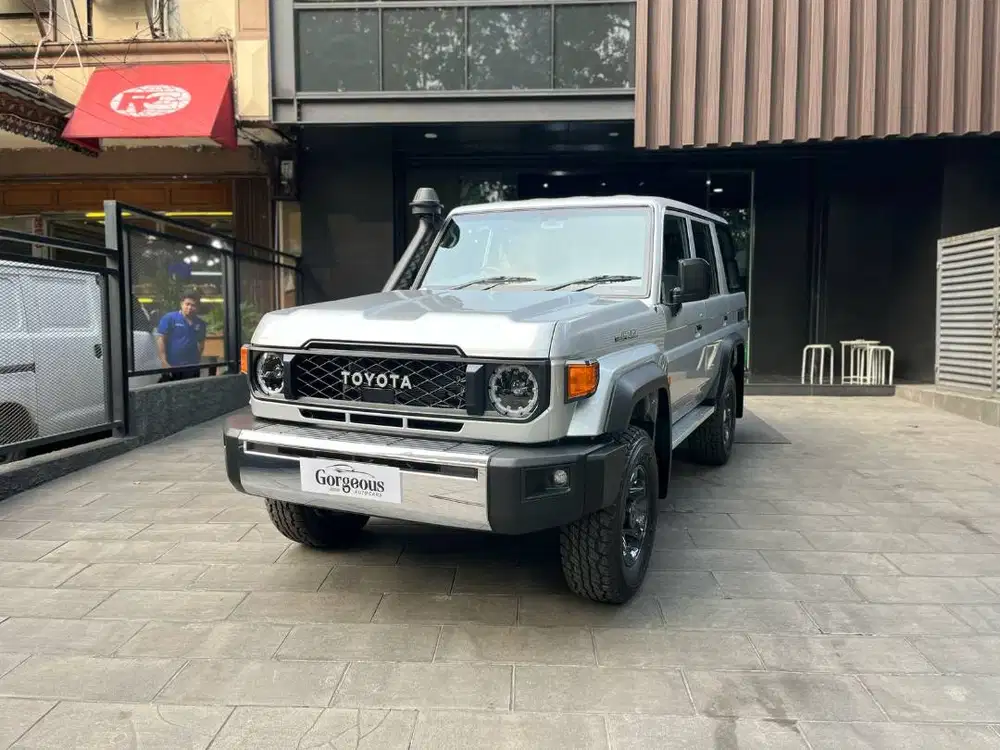Land Cruiser 70 GXL Wagon 2.8L A/T NIK 202
