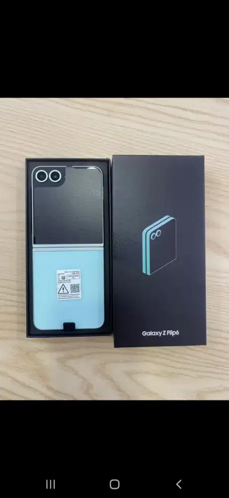 Samsung Z Flip6 256Gb