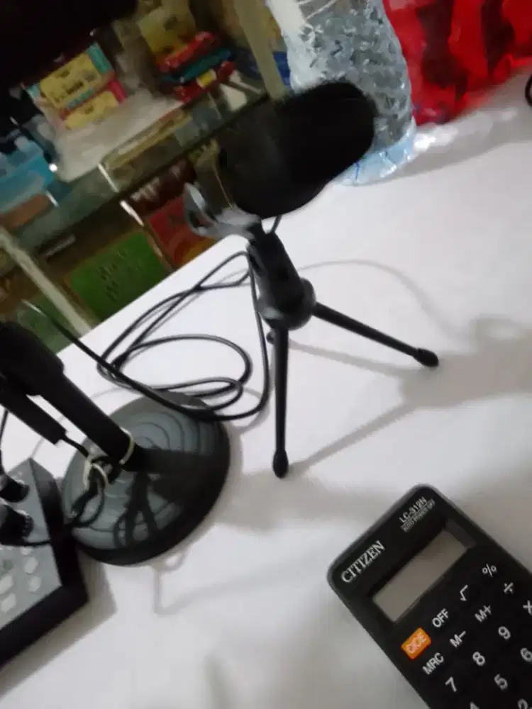 Set mic live dan soundcardnya bonkyo punya ya langsung buat live