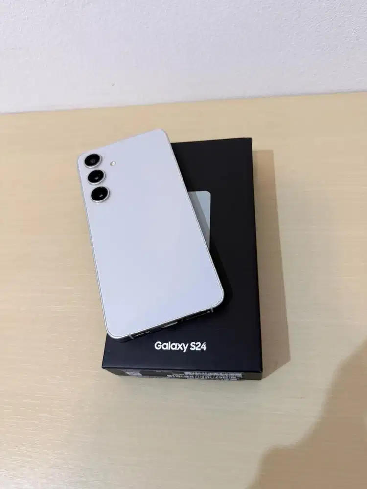 Samsung S24 8/256 GB fullset grey mulus like newew