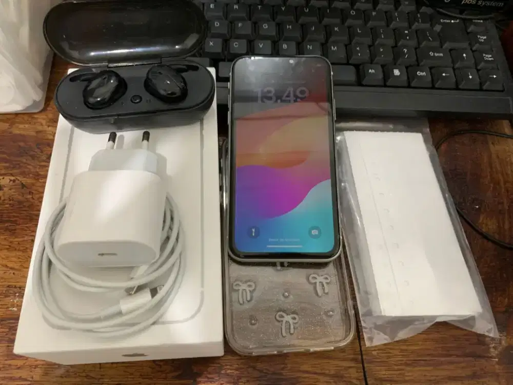 iPhone 11 ex inter 64GB (wifi only)