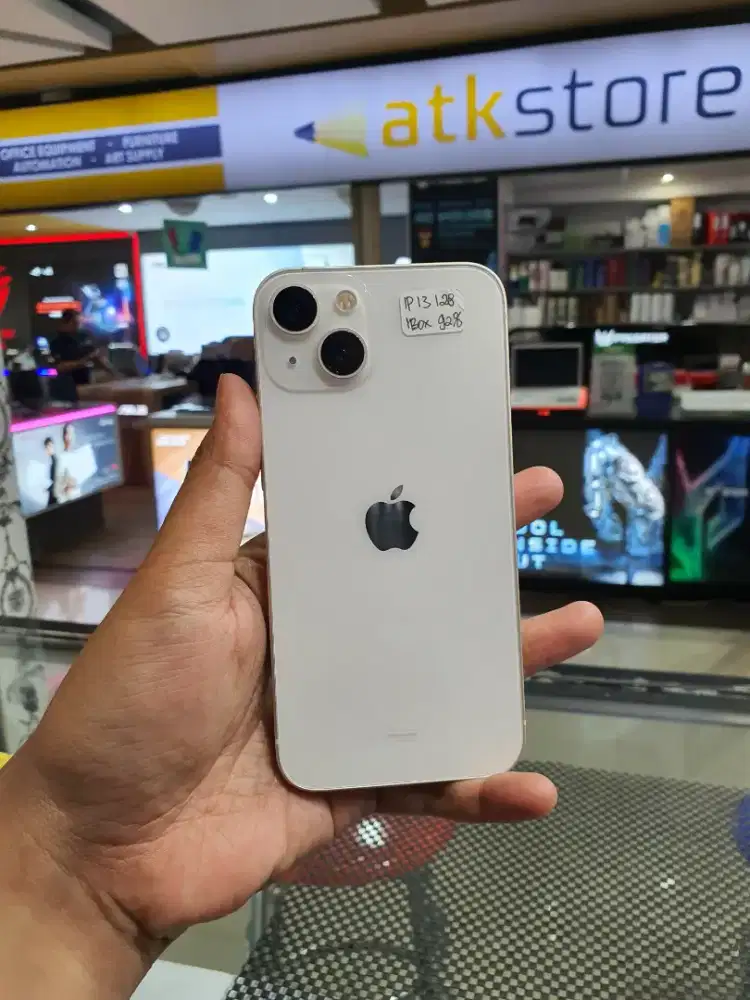 Iphone 13 128 GB Second iBox fullset Mulus