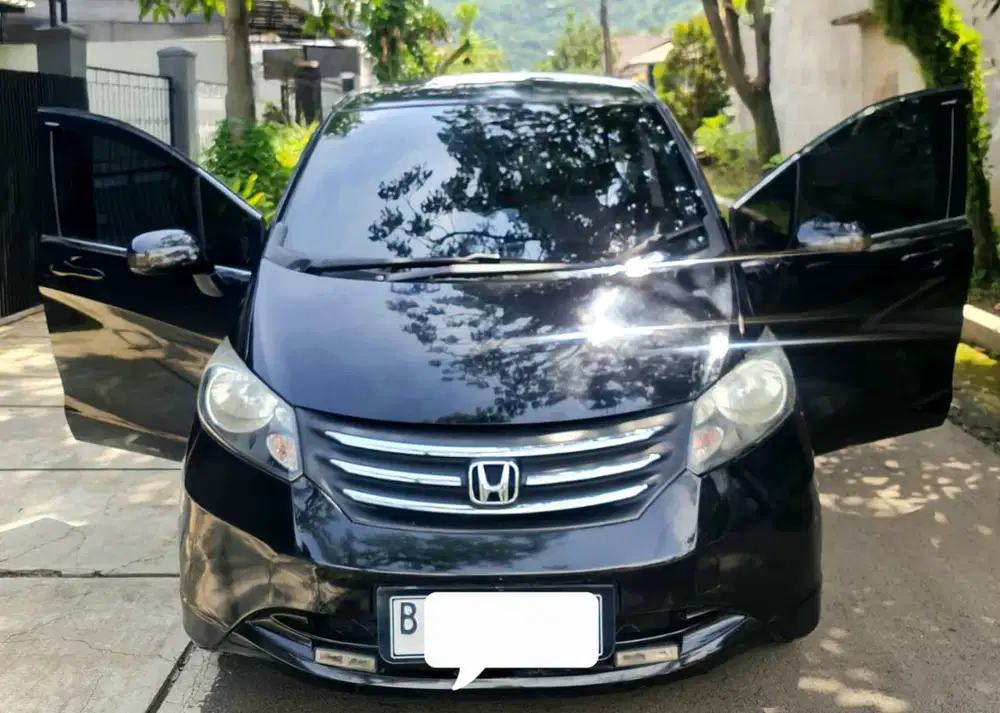 Honda Freed 2011 Bensin