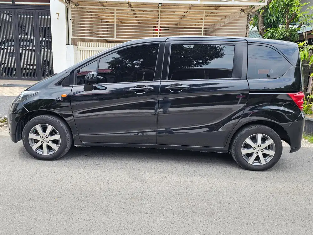 Honda Freed 2009 Bensin