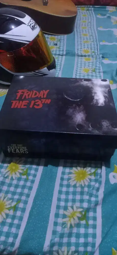 sepatu Aerostreet x Friday the 13