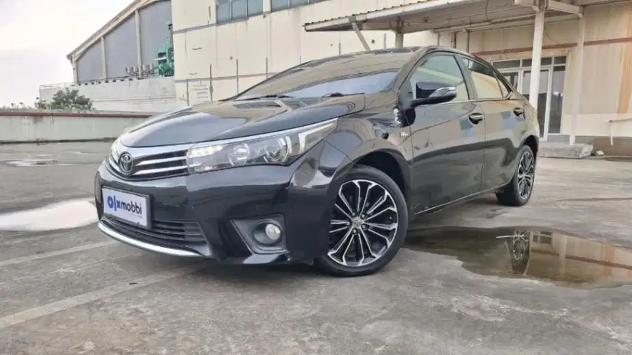 PROMO Toyota Corolla Altis 1.8 V Bensin-AT 2015 VAA