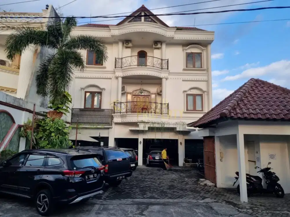 DIJUAL KOSTEL 22 KAMAR HARGA NEGO DEKAT AMPLAZ DEPOK