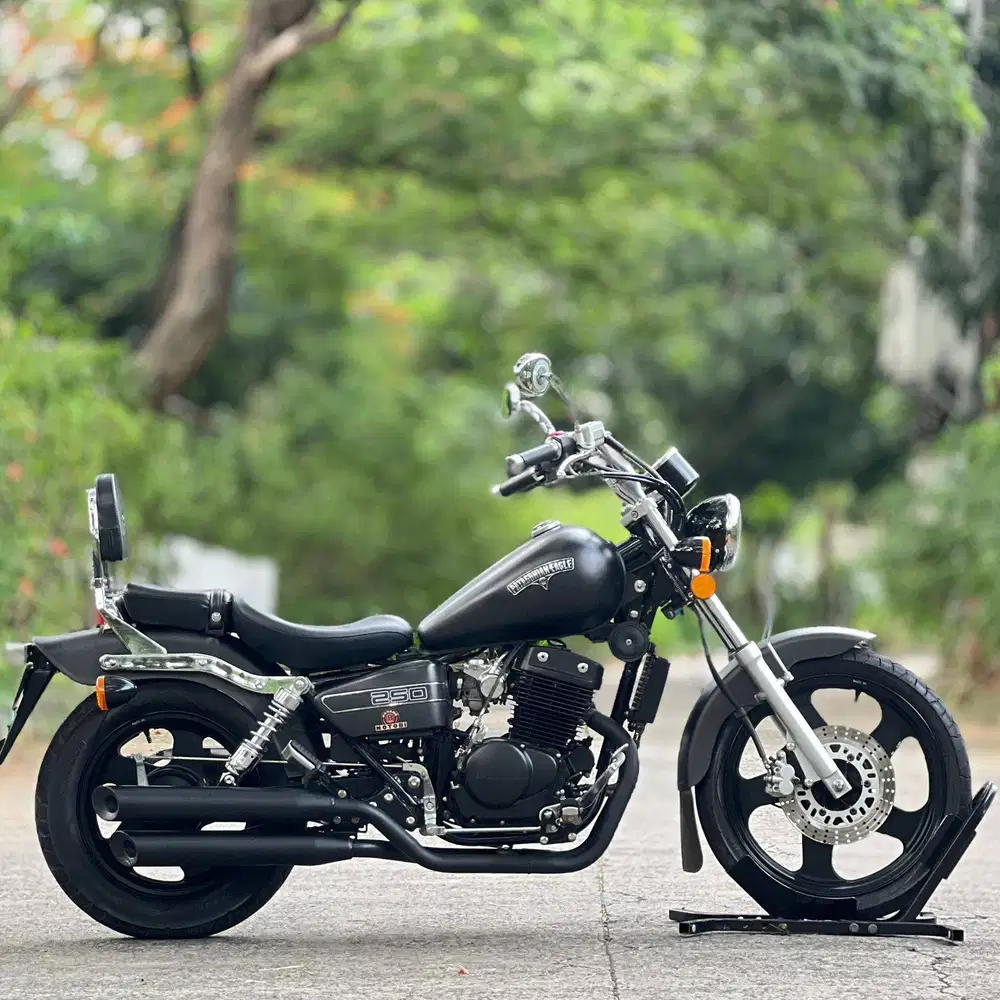 BENELLI PATAGONIAN EAGLE 250 KARBU 2022 HITAM KM 6K PAJAK ON SIAP GAS