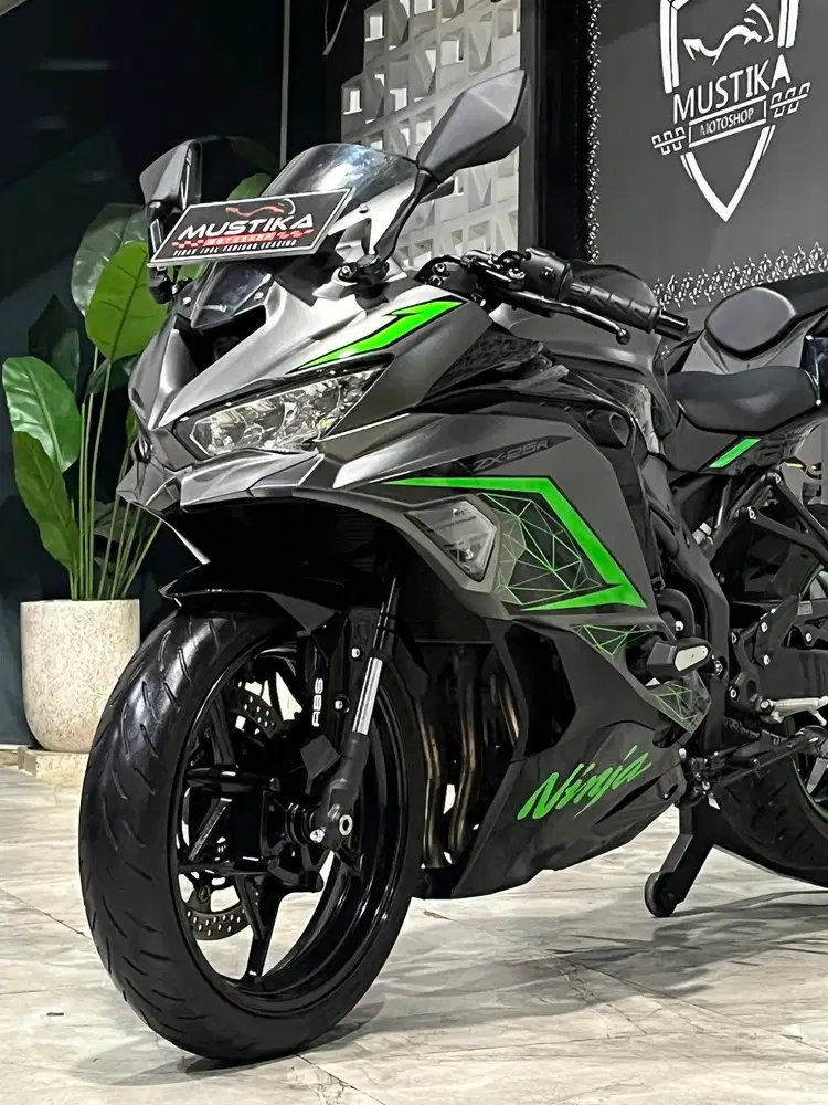 Odo 6RB!! Kawasaki ZX25R 4cylinder ABS th 2023 - Ayu Mustika