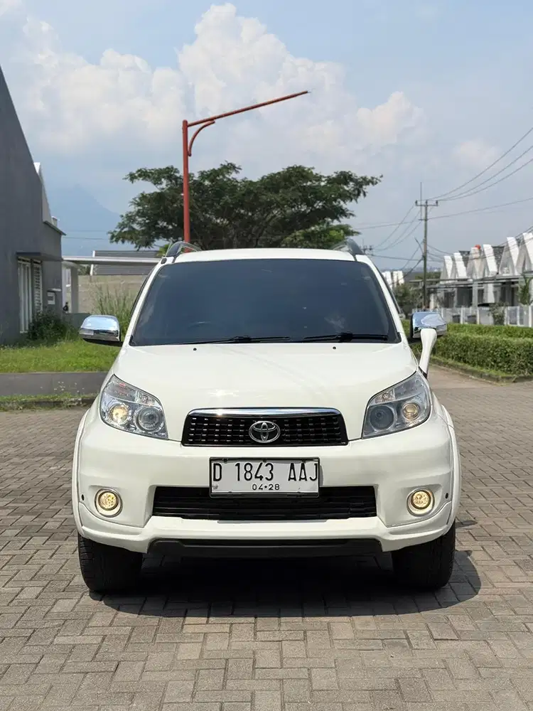 Toyota Rush 2012 Bensin