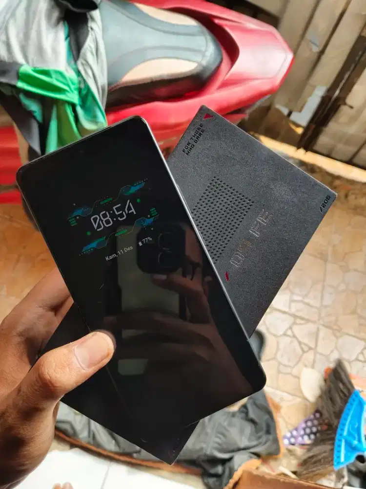 Rog phone 9 Fe 12/256 fullset mulus no minus bisa TT/BT