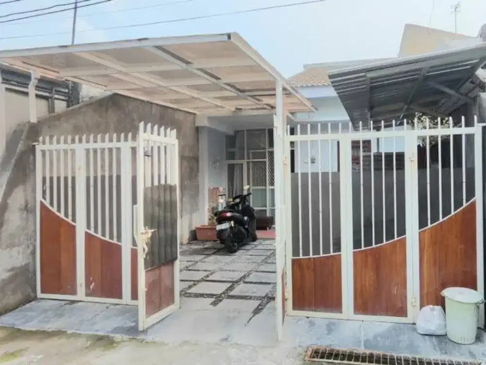 Dijual Cepat Rumah Lokasi Strategis dan Terawat di Ngagel