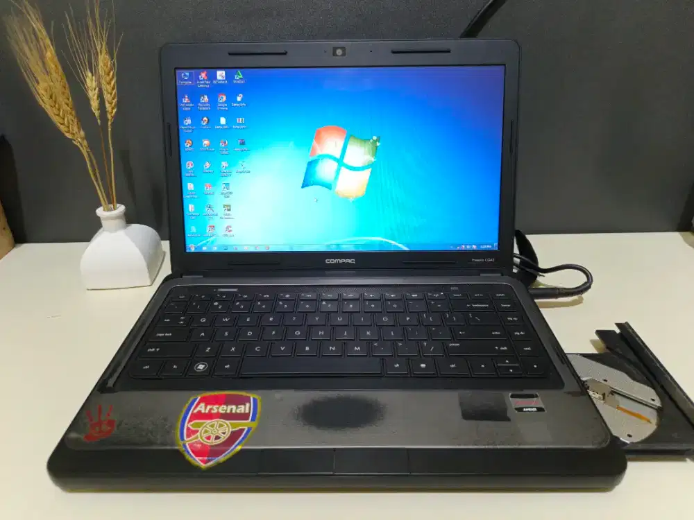 Laptop Hp CQ34 vga Amd Radeon Hd Graphics Ram 2Gb Hdd 500Gb