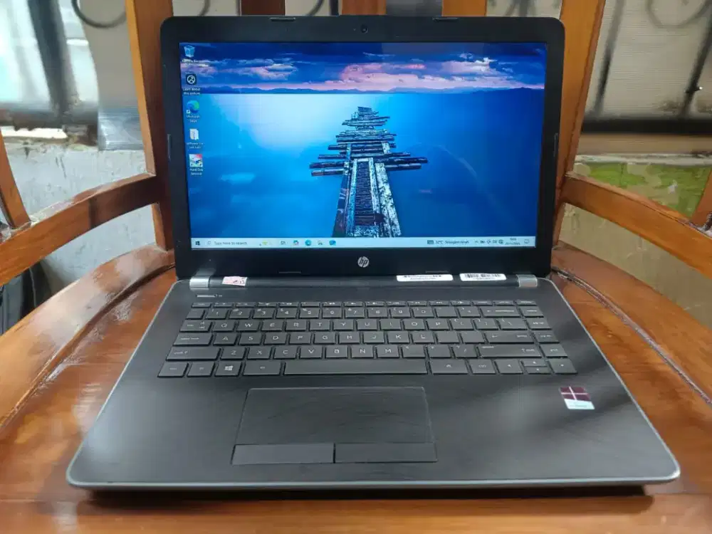 Laptop HP 14 AMD A9-9420