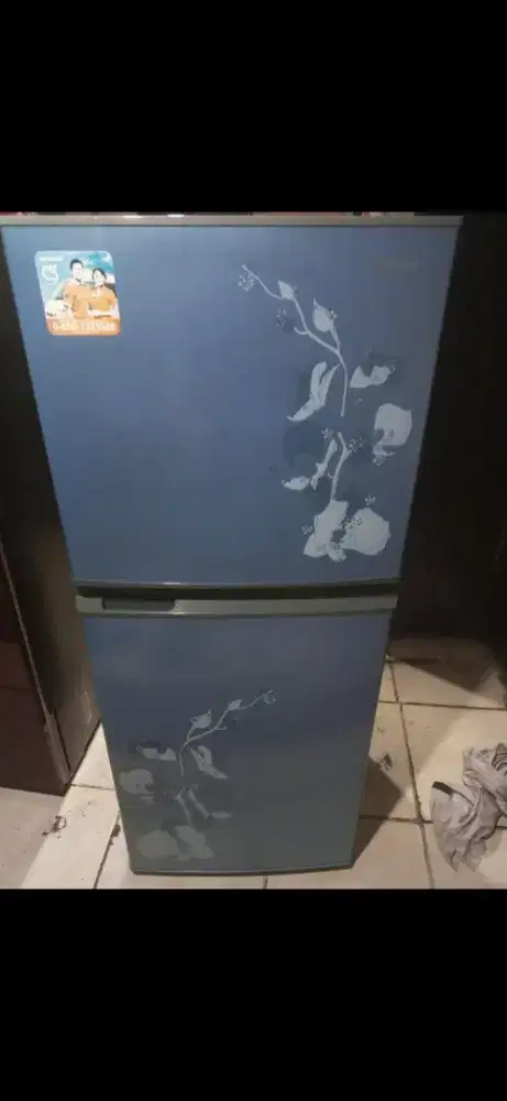 Jual bu kulkas 2 pintu normal no kendala merk SHARP