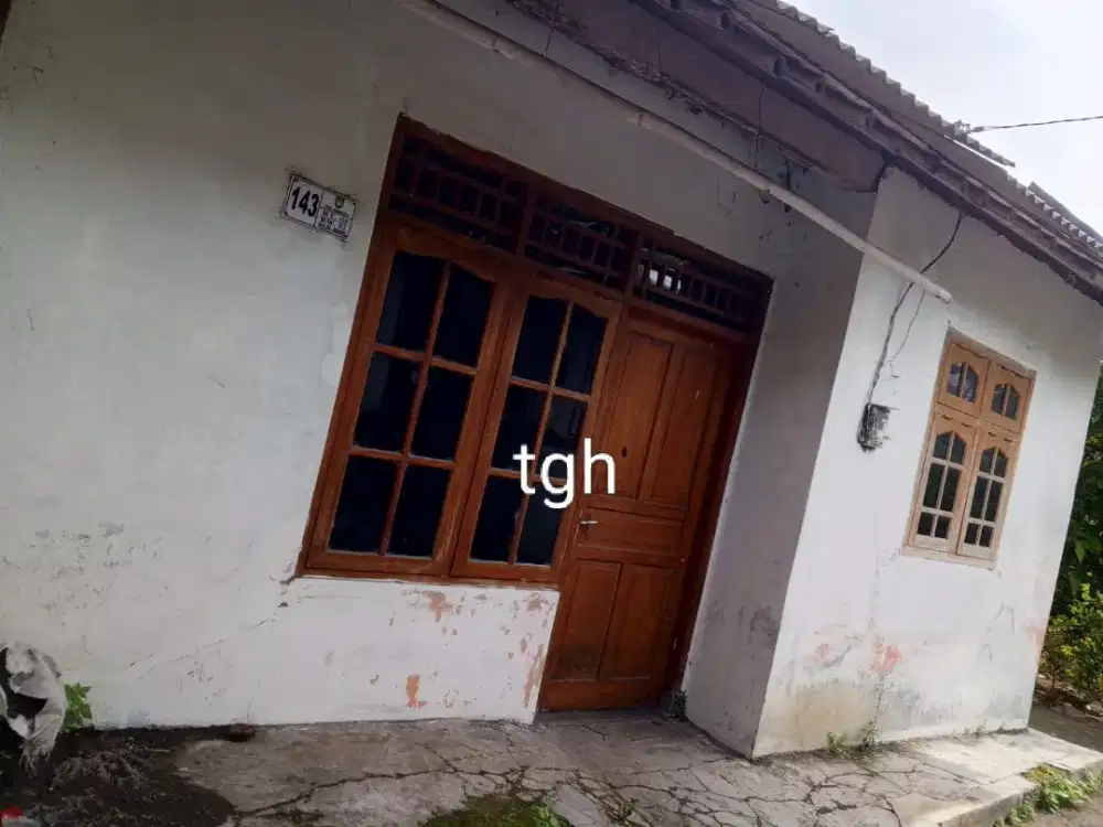 Jual rumah lokasi Utara UNS luas 50mtr hrg 300jt nego