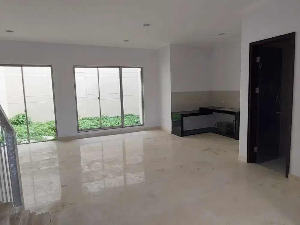 Sewa rumah golf island 8x20 kosongan