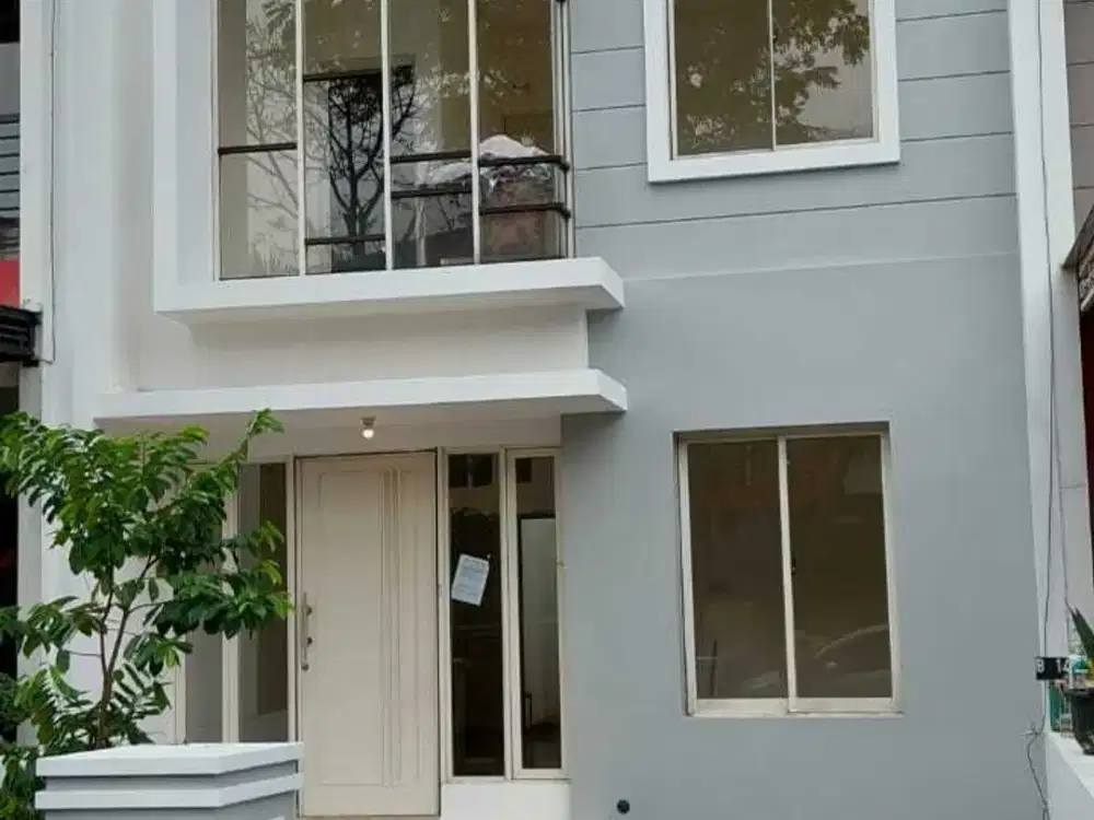 Sewa cepat rumah pik1 6x17 3kamar kosongan