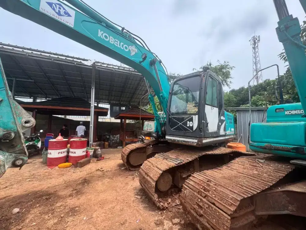 Excavator Dijual atau di sewakan