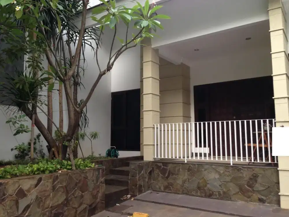 Ss3246- Dijual Cepat ! Rumah LUX Bagus Siap Huni 9x27 di Villa Gading