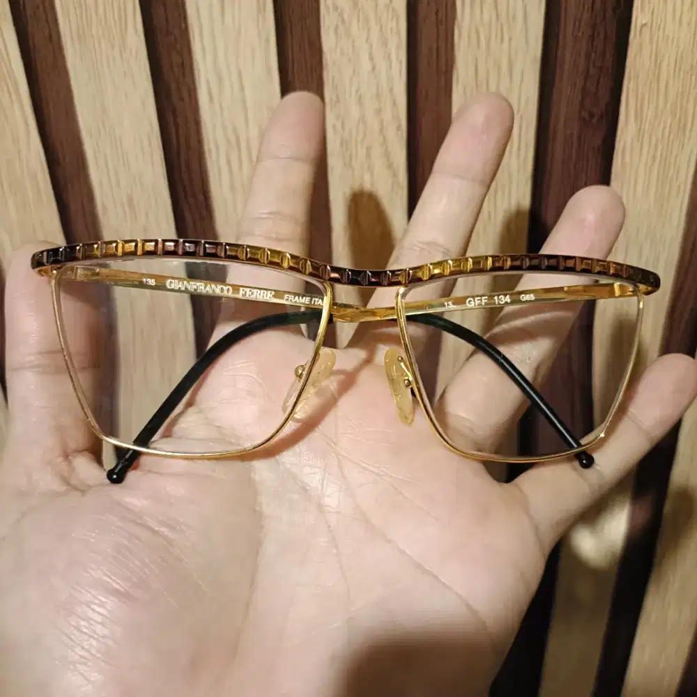 Frame kacamata wanita GF authentic
