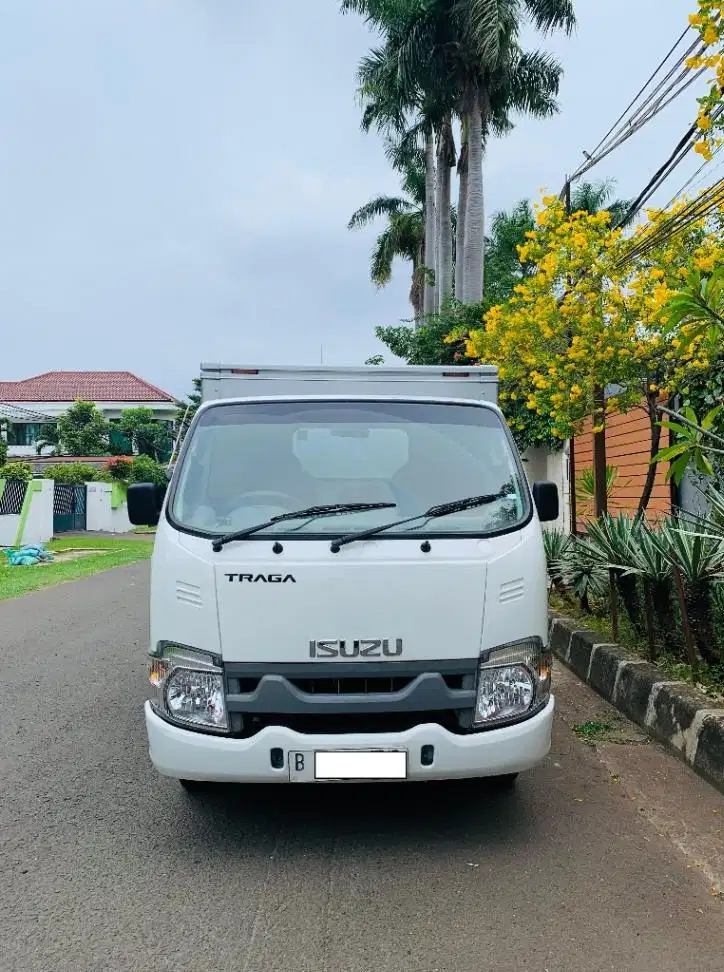 ISUZU TRAGA 2.5 BOX ALUMINIUM MANUAL 2022