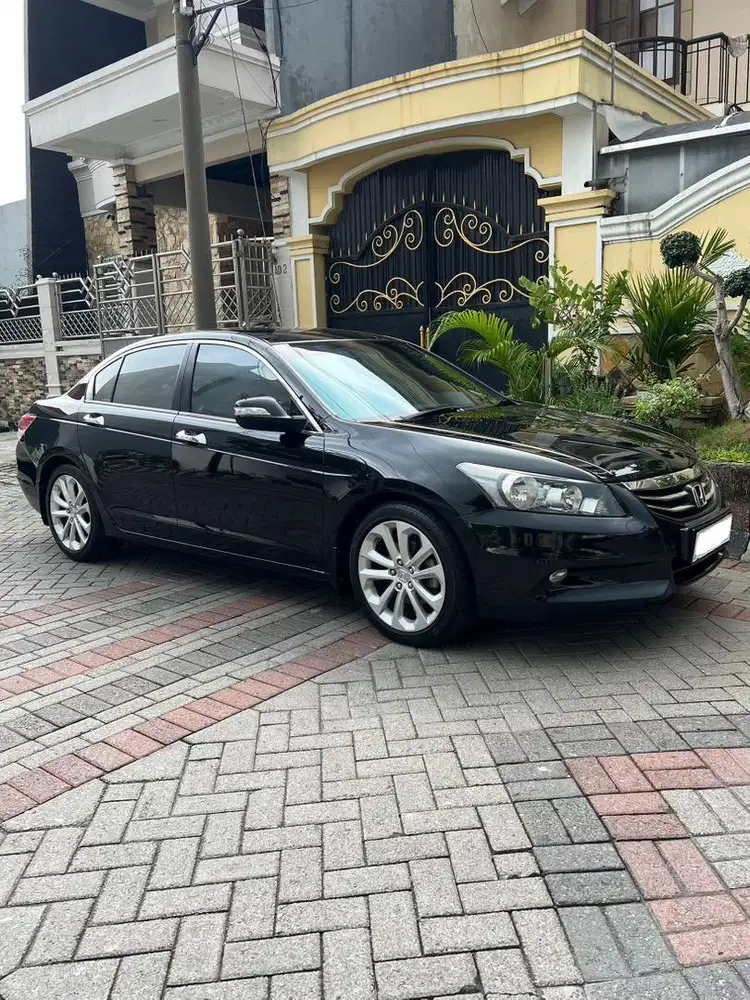 Honda accord 2011 cp2 Full original low km