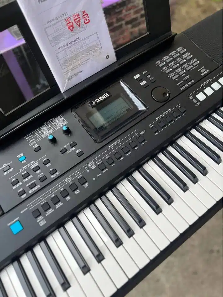 Keyboard Yamaha PSR E473 LIKE NEW FULLSET