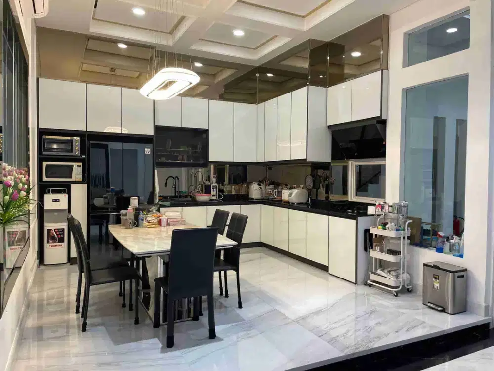 Jual rumah minimalis 14x21 hadep timur villa artha gading