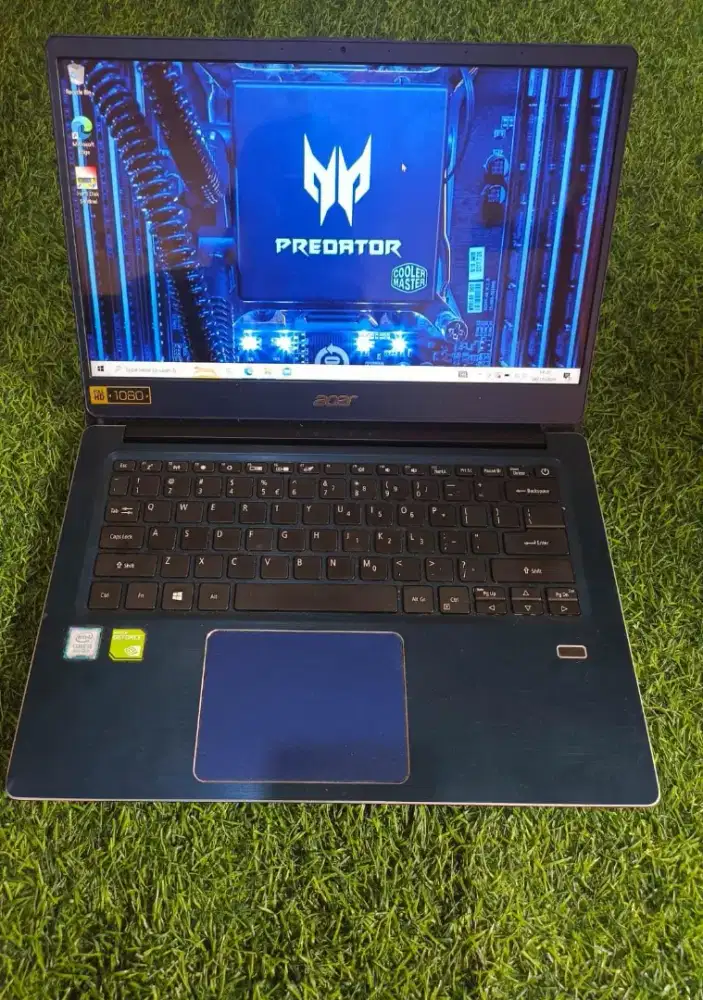 Acer Swift i5 gen 8 dual vga