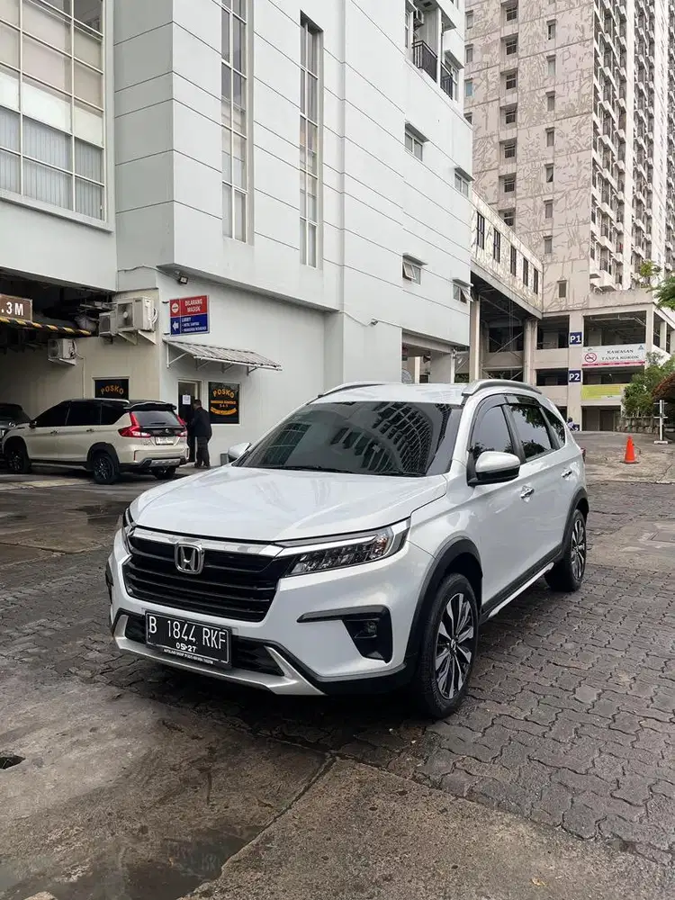 (Cash) BRV Prestige CVT 2022