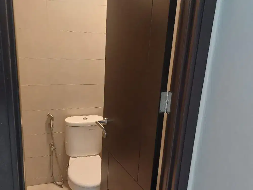 Di sewakan rumah bagus 2 lantai di cluster regia scg summarecon crown gading bekasi