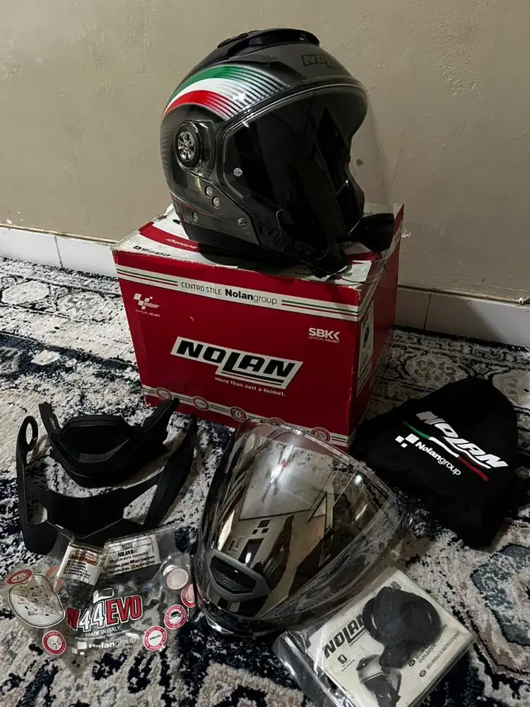 Nolan N44 size L second