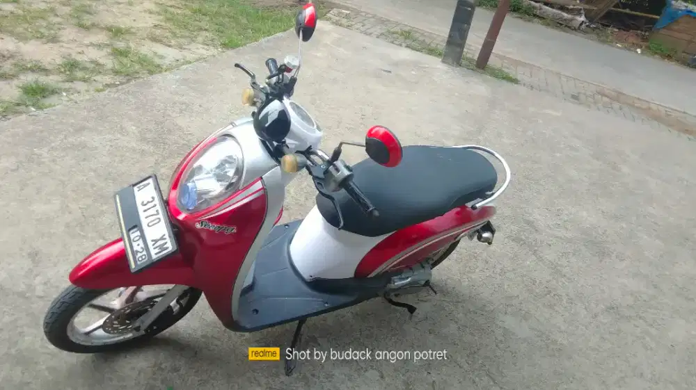 Scoopy  2011 pajak pajang