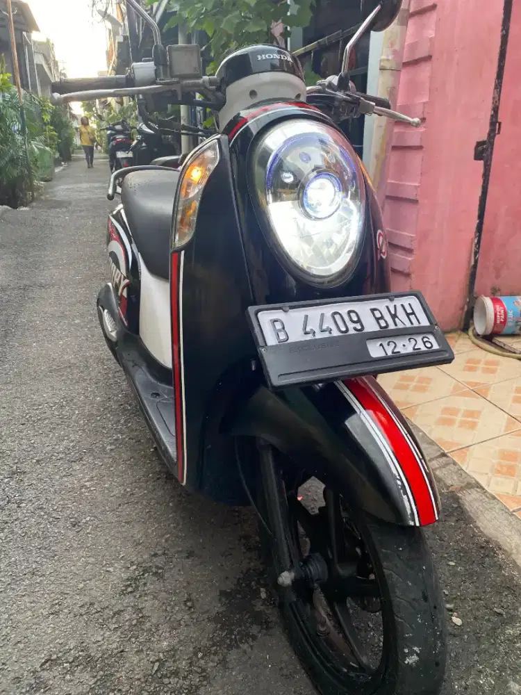 Di jual karena butuh