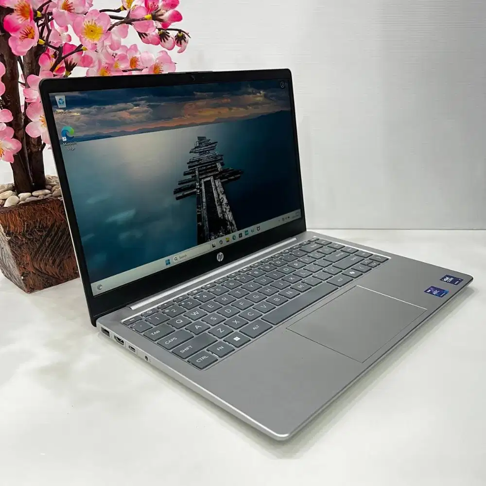 Laptop HP 14 EP1225TU Intel Core Ultra 7 155H 16GB SSD 512GB