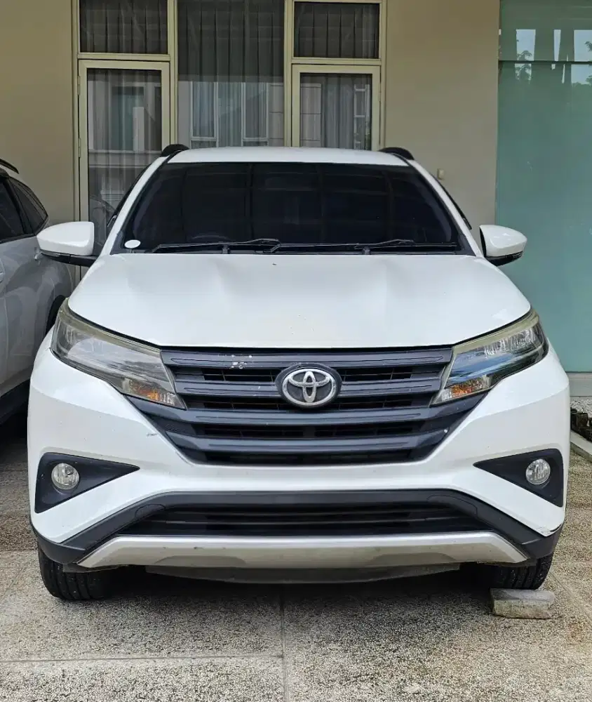 Rush Manual 1,5 G M/T tahun 2018 Kondisi bagus