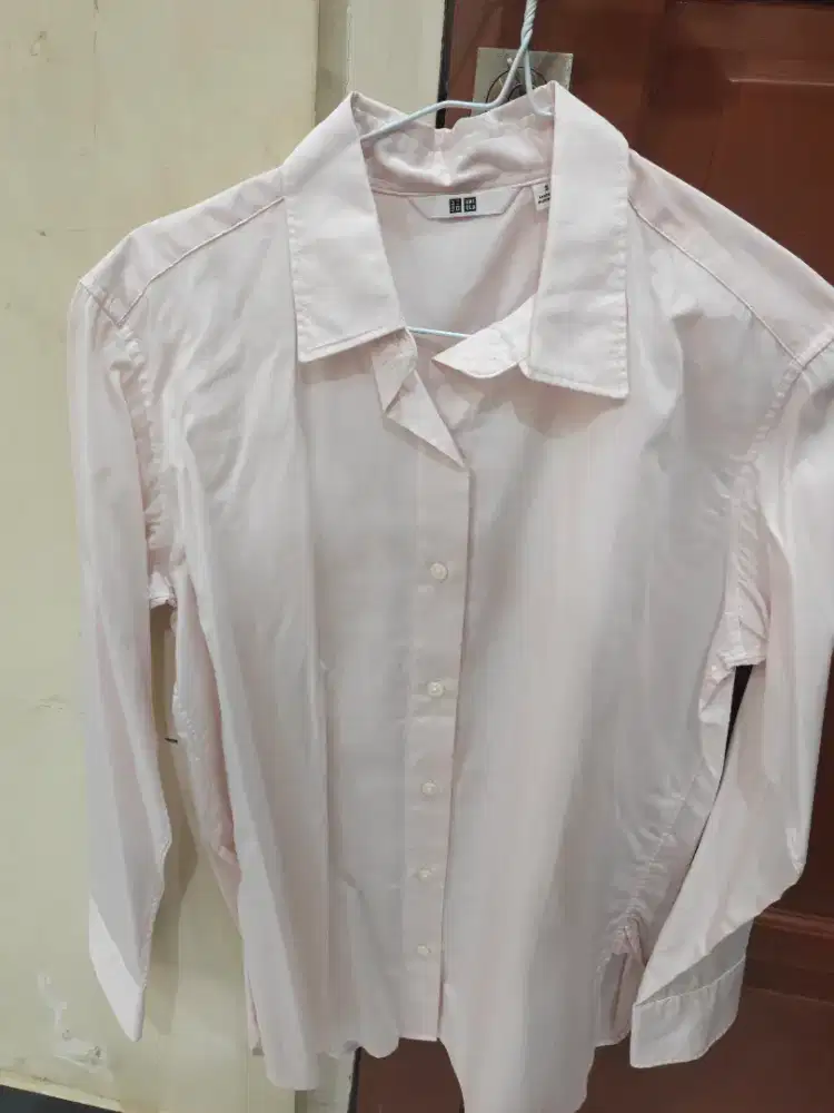 Kemeja uniqlo like new