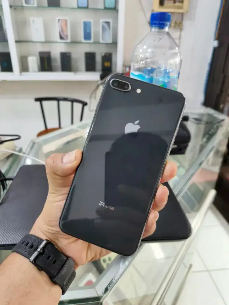 Iphone 8 plus 64GB permanen fullset